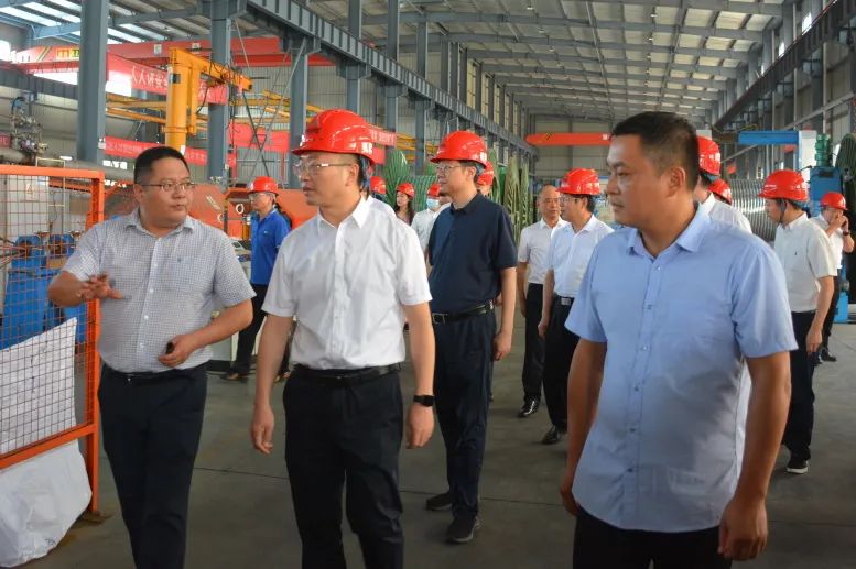 南昌市委常委、副市長(zhǎng)趙捷蒞臨越光電纜調(diào)研中小企業(yè)數(shù)字化轉(zhuǎn)型試點(diǎn)工作
